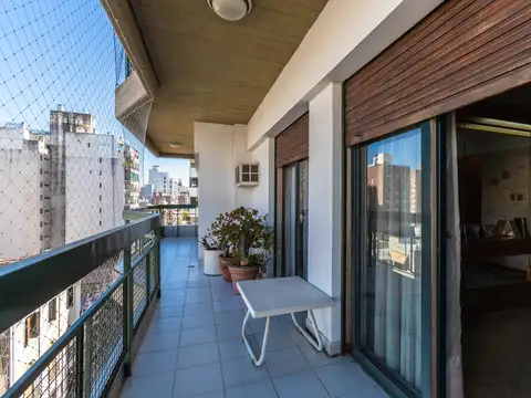 EN VENTA - DEPARTAMENTO 4 DORMITORIOS CON COCHERA - MARTIN, ROSARIO.