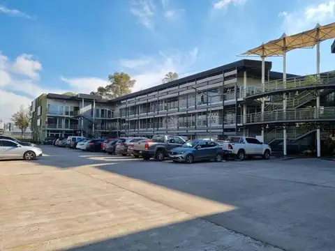 EXCELENTE LOCAL 95 MTS - PILAR - Panam. km. 57 L215