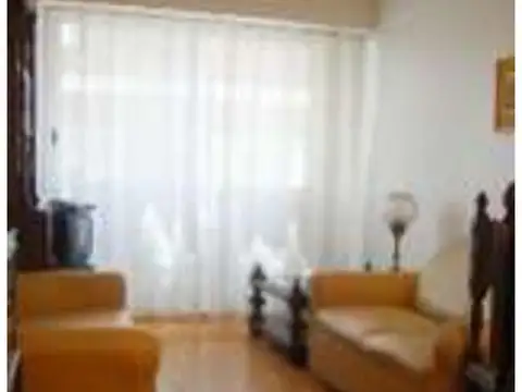 Pte M T De Alvear 900