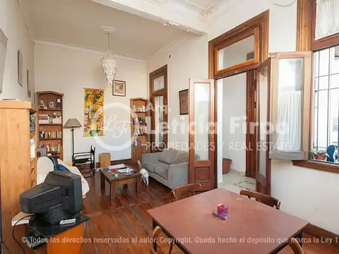 P.H 3 ambientes frente a Plaza Dorrego!