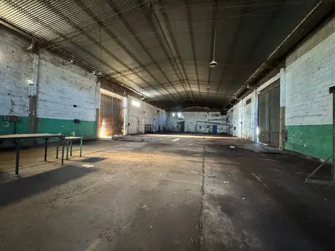 Galpon en Venta en Campana, USD 200.000