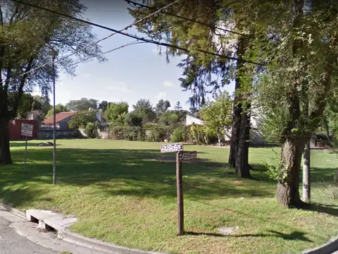 Los Eucaliptus y Los Álamos