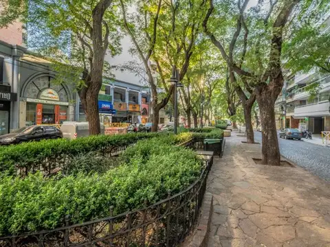 2 ambientes. Piso Alto. Contrafrente. Excelente estado. Ideal Airbnb