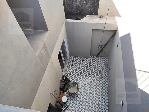 Depto Tipo Casa 5 ambientes con 2 baños