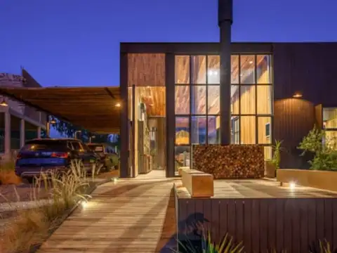 VENTA CASA DE DISEÑO 2 DORMITORIOS CABALANGO CBA