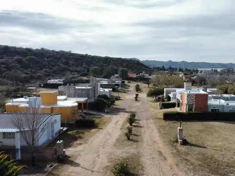 Venta de Terreno en Barrio Cerrado Los Naranjos Juana Koslay