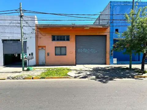 alquiler deposito 300 m² HURLINGHAM sobre AV roca