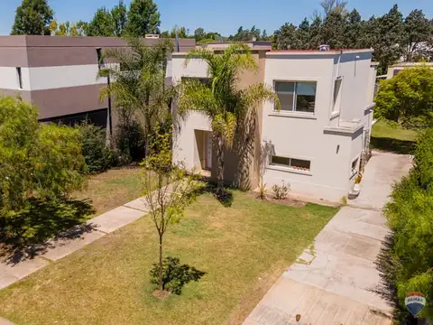 Casa en Venta en Pilar del Este - Santa Guadalupe, USD 185.000