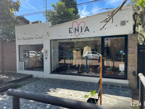 #ALQUILER  Funes Centro  "LOCALES y OFICINAS" AMPLIOS  divisibles ,  plena vista    + Info Wsp: 341