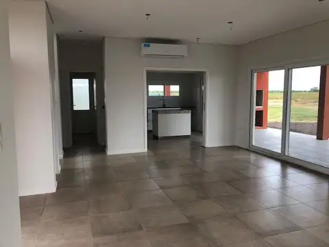 Casa en Venta en Haras del sur III "Barrio Palmeras" Lote 87 Haras del Sur III - Alberto Dacal Propi