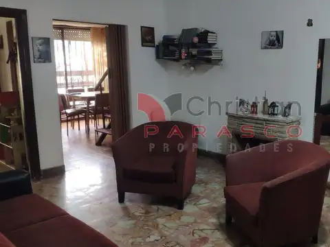 Depto Tipo Casa en Venta con 1 cocheras