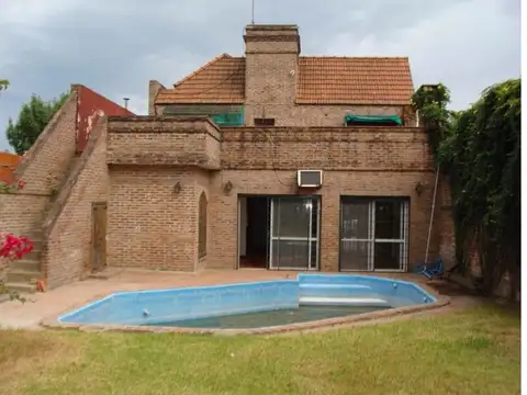 Casa en Venta en Campana, USD 220.000