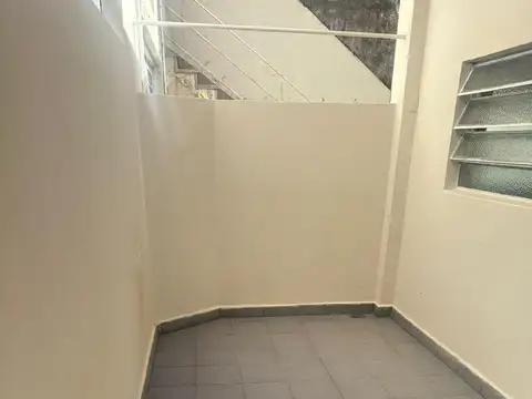 Depto Tipo Casa en Alquiler 38 años