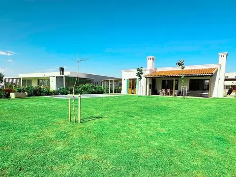 Casa en Venta en San Sebastian, USD 230.000