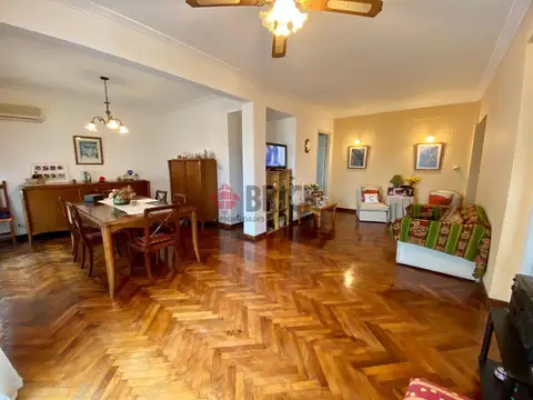 Departamento en Venta de 4 dormitorios