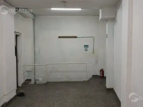 Local en Alquiler en Balvanera, $ 680.000