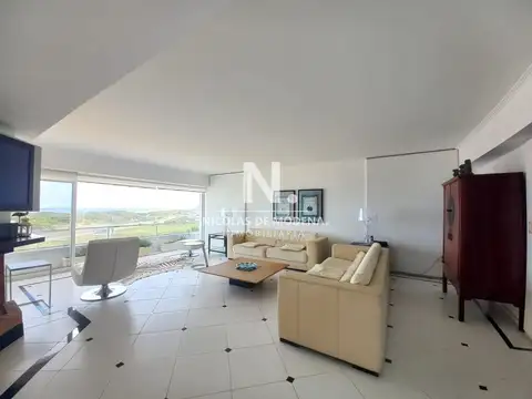 Departamento en Venta de 4 dormitorios