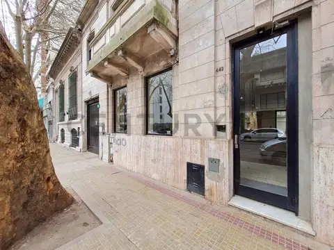 54 e/ 3 y 4 400, Piso 10