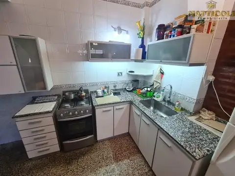 Casa 3 ambientes con 2 baños