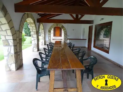 2058ML-VENTA CASCO EN BARRIO CERRADO MORENO. bajas expensas.