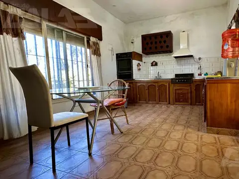Casa en Venta con 5 cocheras