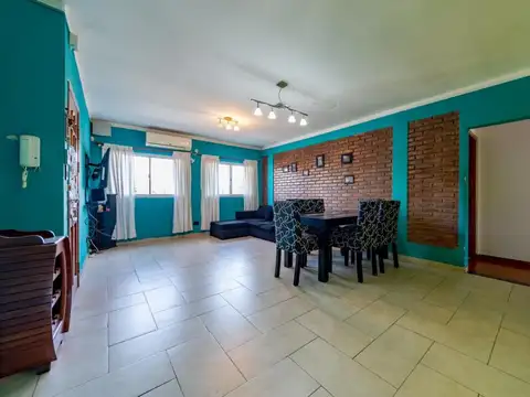 Joaquin V. Gonzalez  al 1200