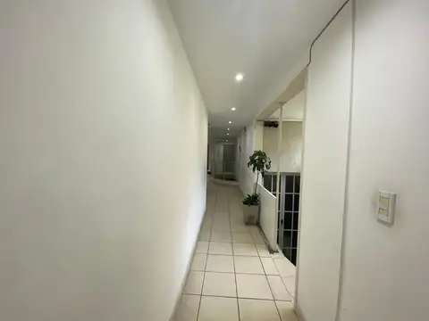 Avenida Hipólito Yrigoyen 9000