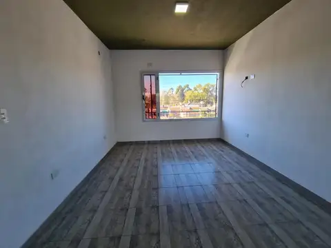 Local en Venta en Glew, USD 800.000