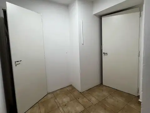 Local en Alquiler en Echesortu, $ 820.000