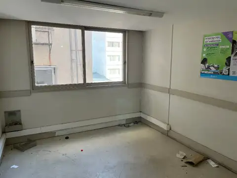 RIVADAVIA AV. 800, Piso 7