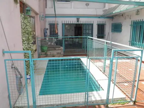 PH C/FRENTE 4 AMBIENTES CON PILETA