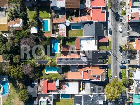 Casa 6 ambientes con 4 baños