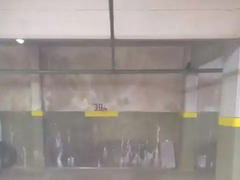 Cochera en Venta Cubierta