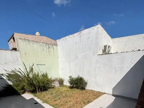 Casa en Alquiler al Este