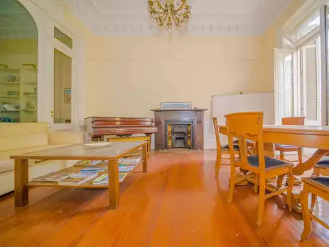 VENTA 5 AMB S/PISO EDIFICIO HISTORICO AV DE MAYO