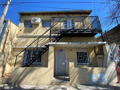 Depto Tipo Casa en Venta de 4 ambientes