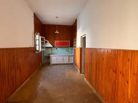 VENDO CASA 2 DORMITORIOS GARAGE PATIO