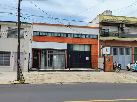 Hipólito Yrigoyen 2400