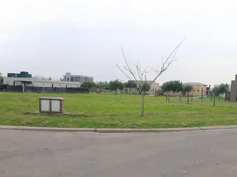 Terreno en Venta en Pilar del Este - Santa Emilia, USD 28.000