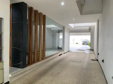 Cochera en venta calle 54 entre 20 y 21