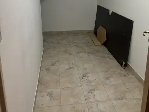 Local en Venta en Flores, USD 100.000