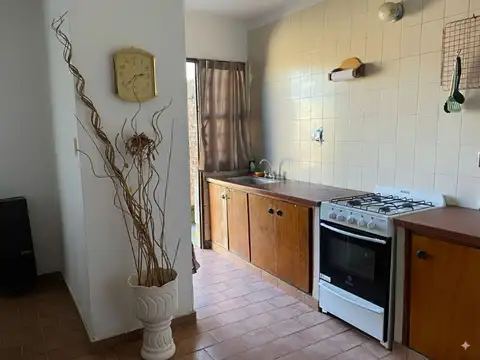 19 e/ 76 y 77 Altos de San Lorenzo 2100