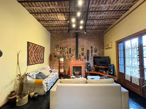 Depto Tipo Casa en Venta de 5 ambientes