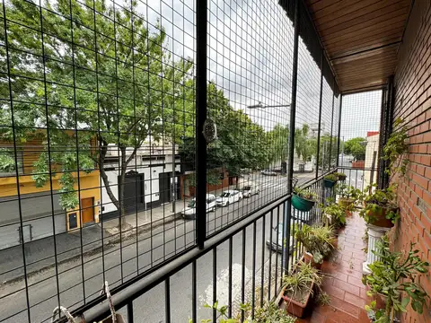 Depto Tipo Casa 5 ambientes con 2 baños