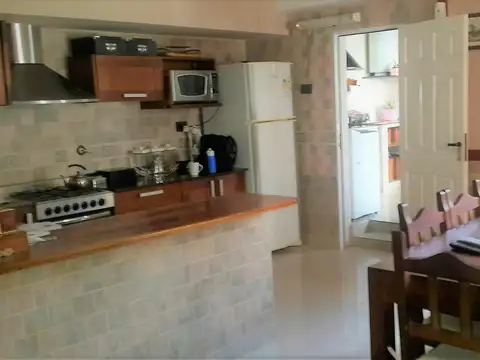 Casa 4 ambientes con 3 baños