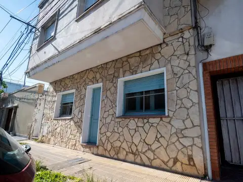 Depto Tipo Casa en Venta de 4 ambientes