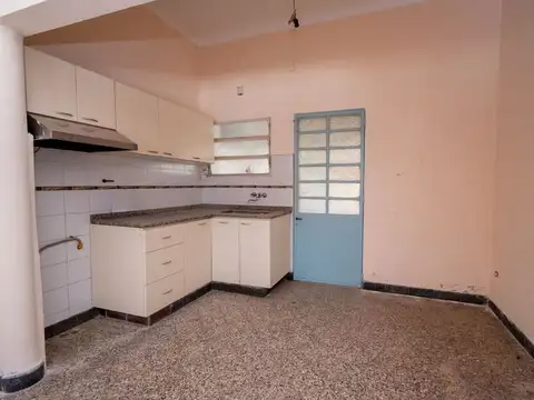Depto Tipo Casa en Venta 56 años