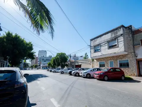 Venta Casa en PH al frente  excelente ubicación 