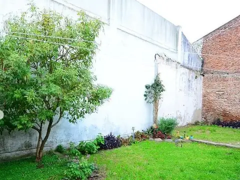 Depto Tipo Casa en Venta en Quilmes, USD 59.000