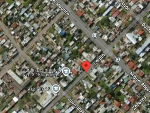 Casa en venta - 3 Dormitorios 2 Baños 4 Cocheras - 500Mts2 - Bernal Oeste